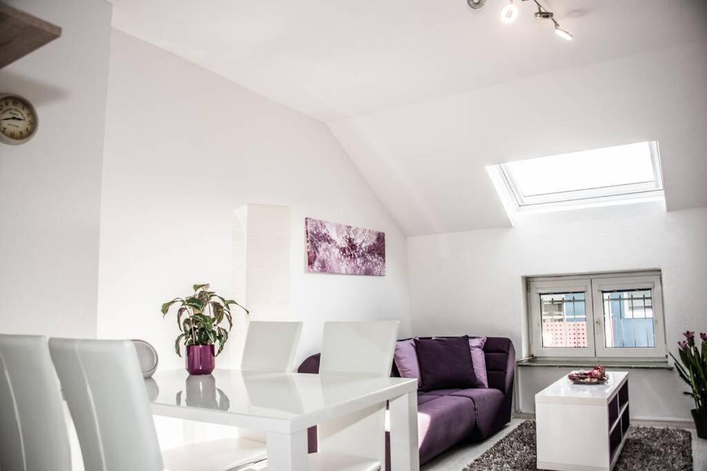 Apartment Pouringraz Fuer Kunst- Und Tennisliebhaber מראה חיצוני תמונה