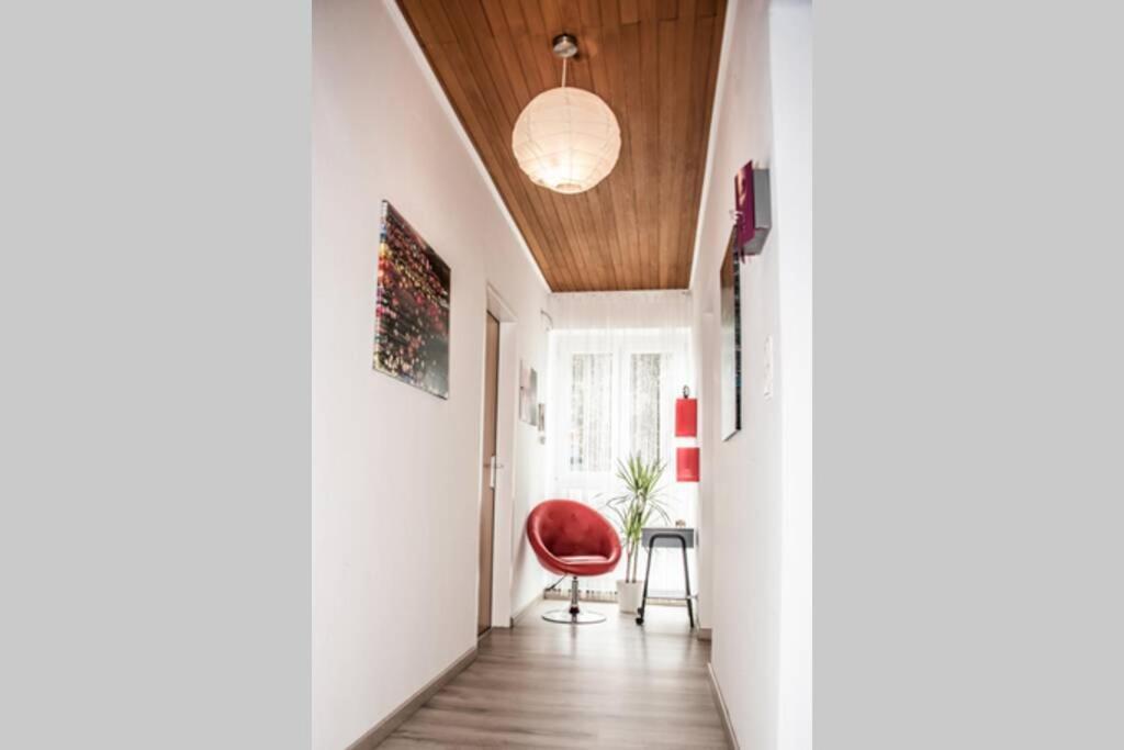 Apartment Pouringraz Fuer Kunst- Und Tennisliebhaber מראה חיצוני תמונה